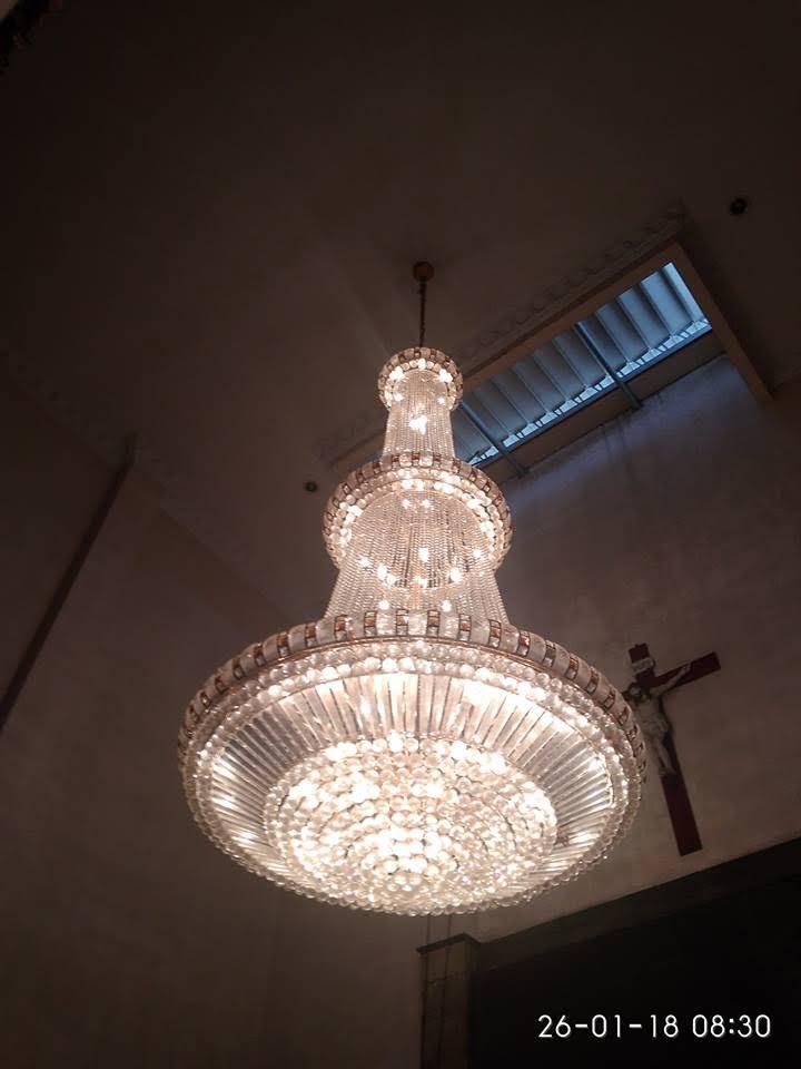 cuci lampu kristal engkoh arifin