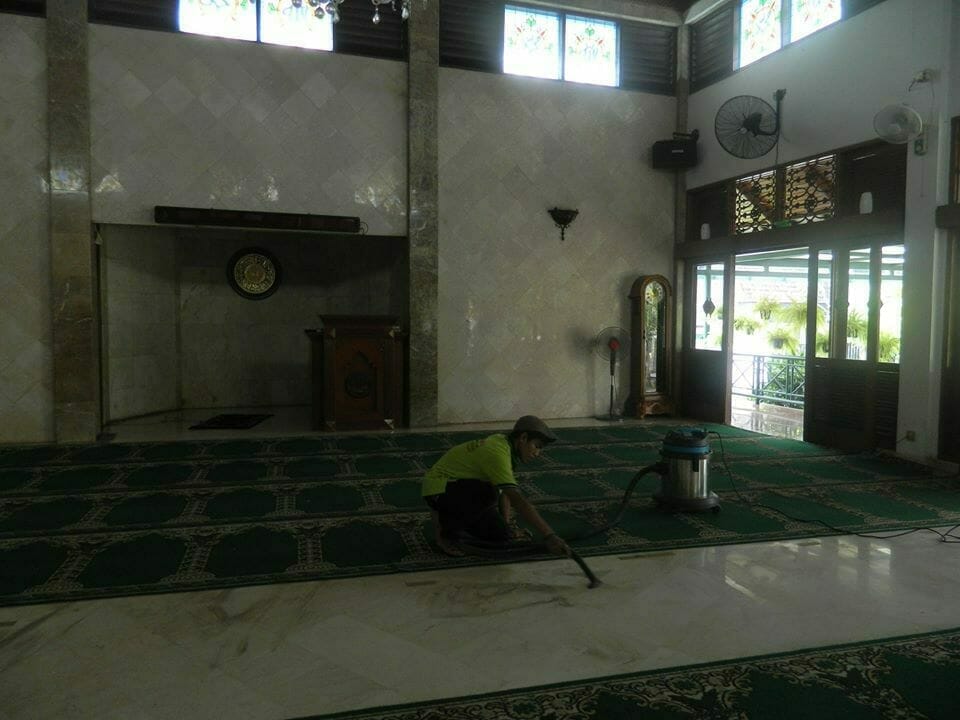 Cuci Karpet Masjid Baitul Amaal: Jasa Cuci Karpet Profesional & Terpercaya cuci karpet masjid baitul amaal 03