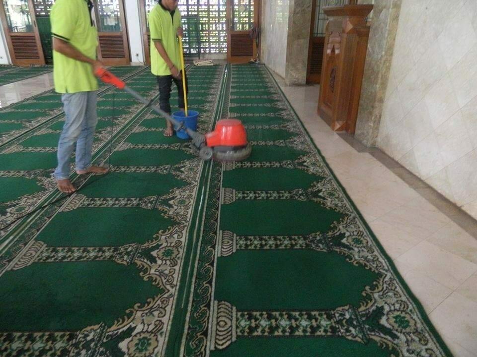 Cuci Karpet Masjid Baitul Amaal: Jasa Cuci Karpet Profesional & Terpercaya cuci karpet masjid baitul amaal 09