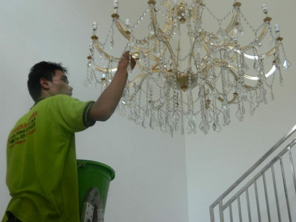 Cuci lampu kristal bapak Yanto | Jasa Cuci Lampu Kristal cuci lampu kristal bapak yanto oleh Jasa Cuci Lampu Kristal gbr-05