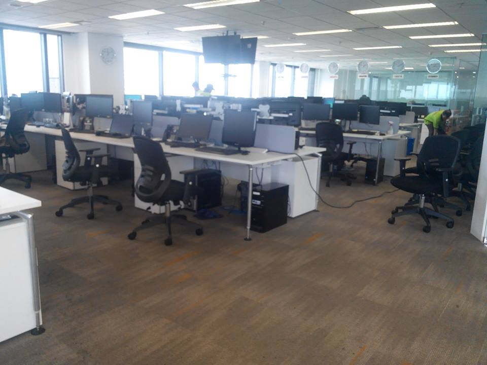 Cuci Karpet Kantor OCBC Sekuritas oleh CV. Indah Karya Bersaudara 021-88354281 cuci karpet kantor ocbc sekuritas gambar 25