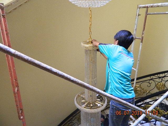 Cuci Lampu Kristal Ibu Novita Ikasari | Lady Nabila by CV. Indah Karya Bersaudara cuci lampu kristal ibu novita ikasari 21