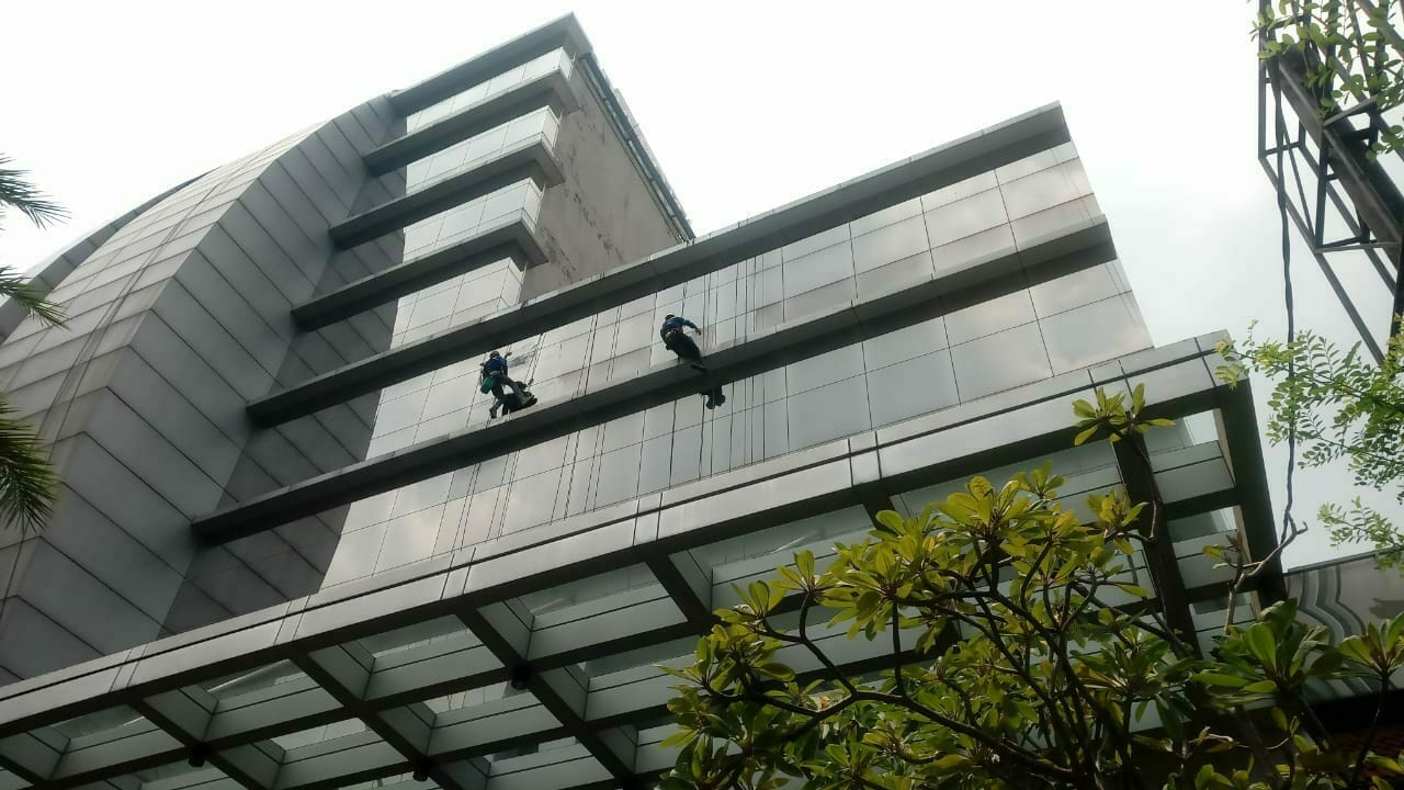 Pembersih Gedung Oria Hotel Jakarta Pusat Progress Hari Ke 5