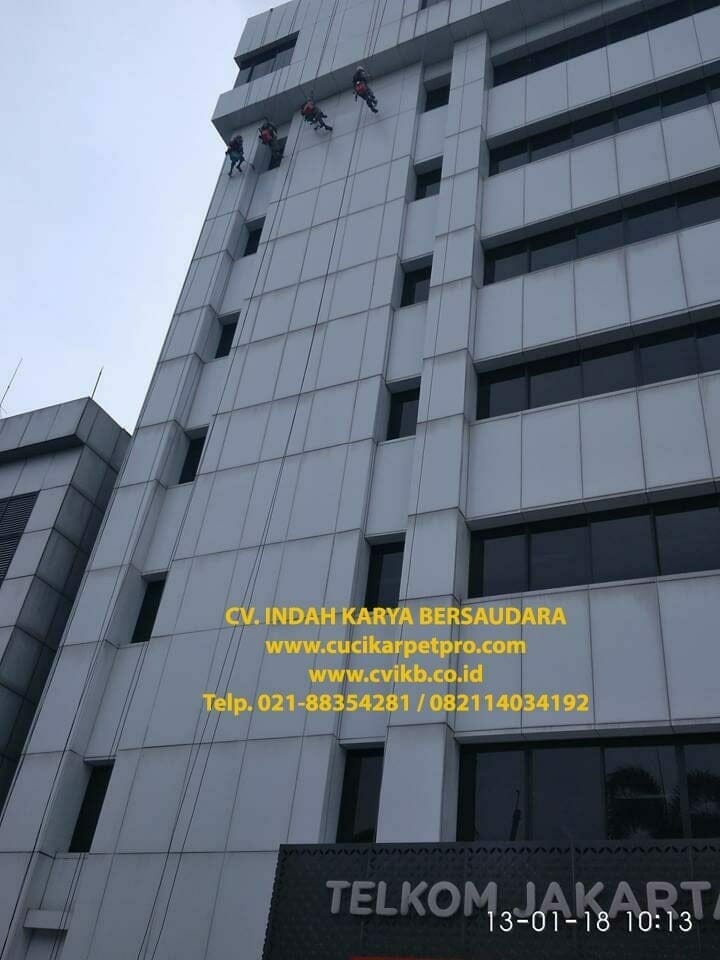 pembersih kaca gedung cuci kaca telkom jakarta selatan 01