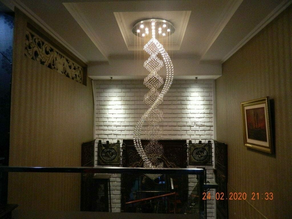 cuci lampu kristal ibu erlin di jati cempaka pondok gede 01