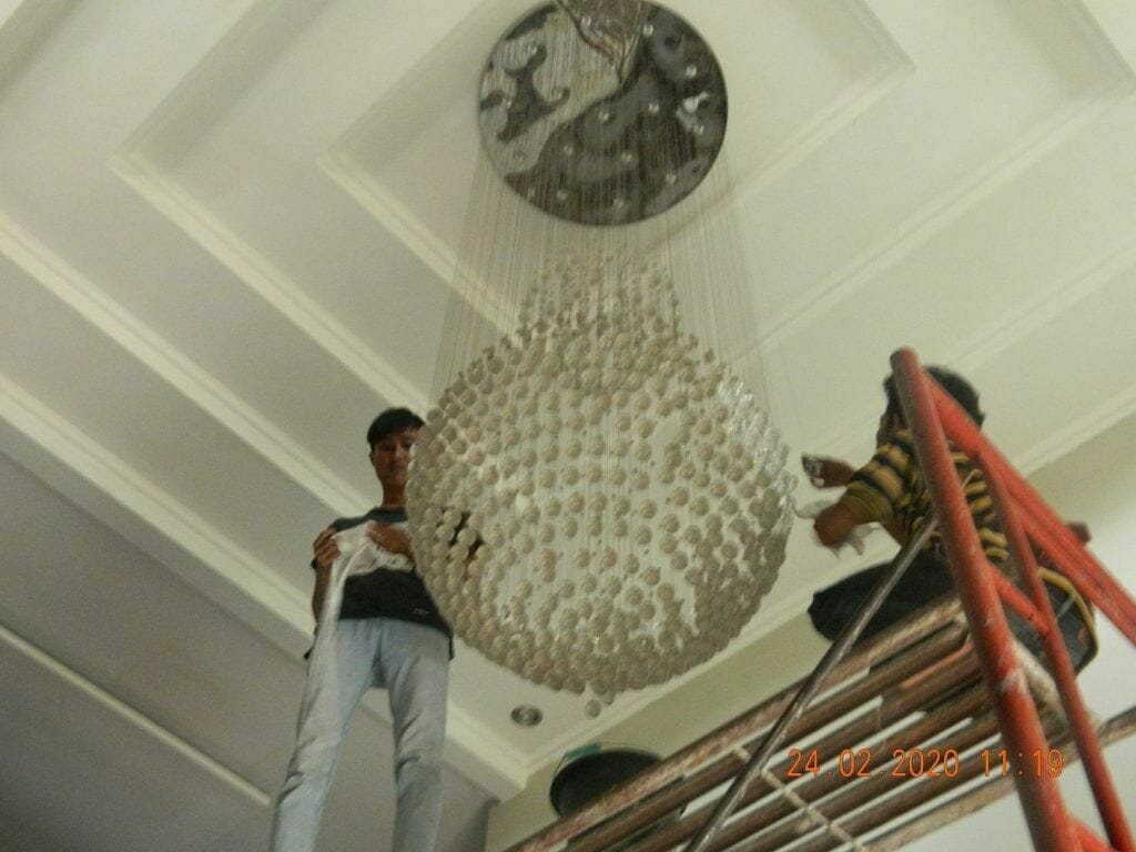 cuci lampu kristal ibu erlin di jati cempaka pondok gede 16
