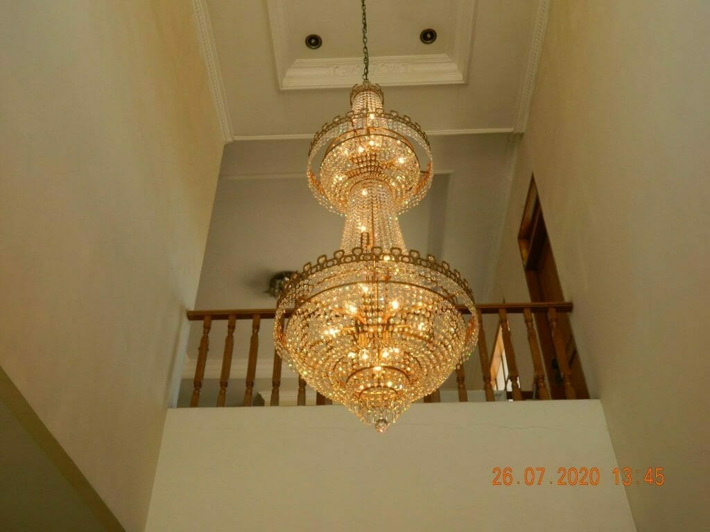 Cuci lampu kristal di Jati Asih Bekasi Komplek Pemda cuci lampu kristal di jati asih 34