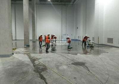cuci lantai gudang mmp logistics #24