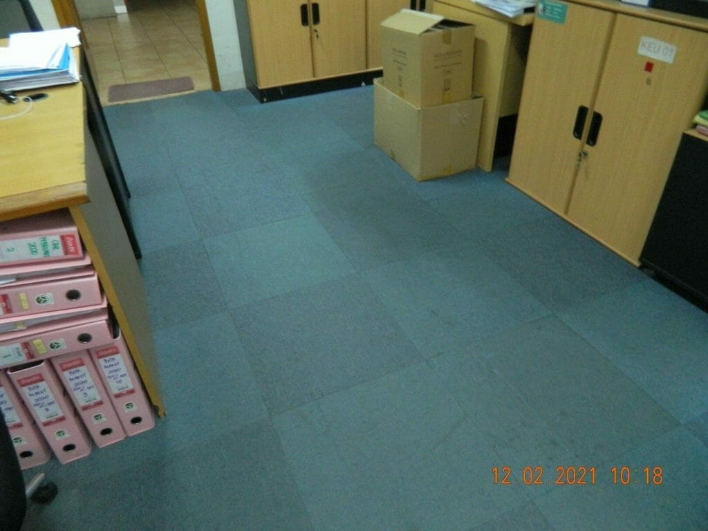 Cuci Karpet Kantor PT. Aica Indonesia: Jasa CV Indah Karya Bersaudara, Telp 021-88354281 cuci karpet pt aica indonesia 07