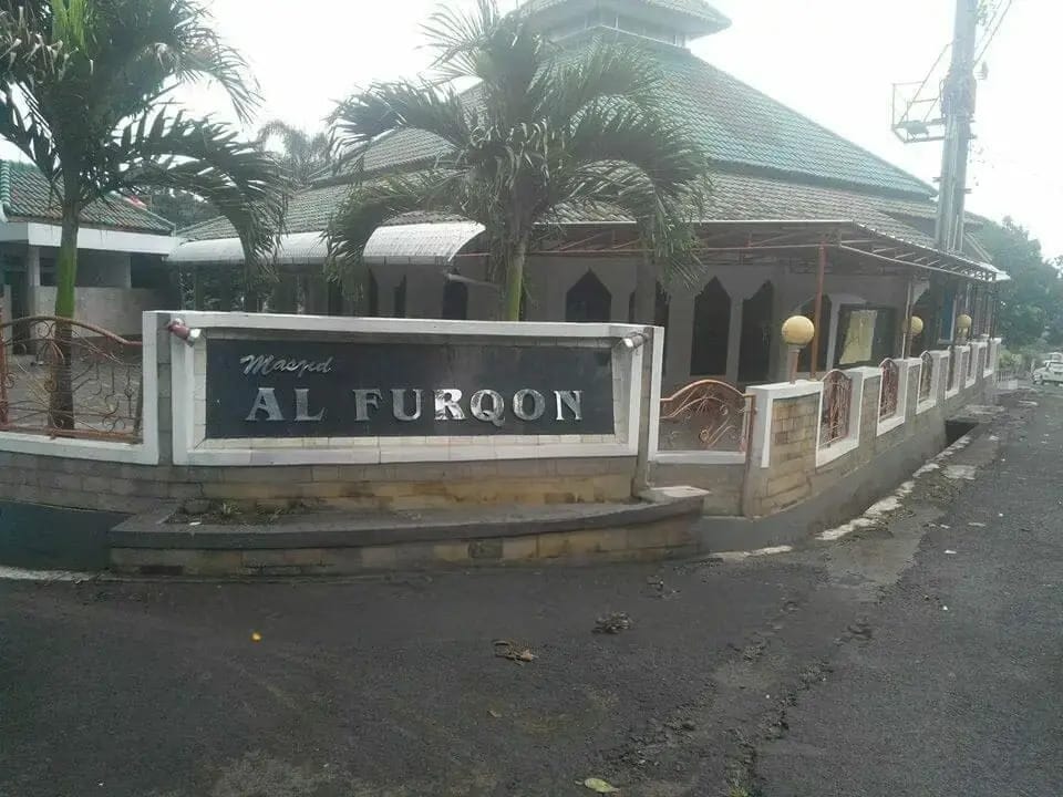 cuci karpet mesjid al furqon 02