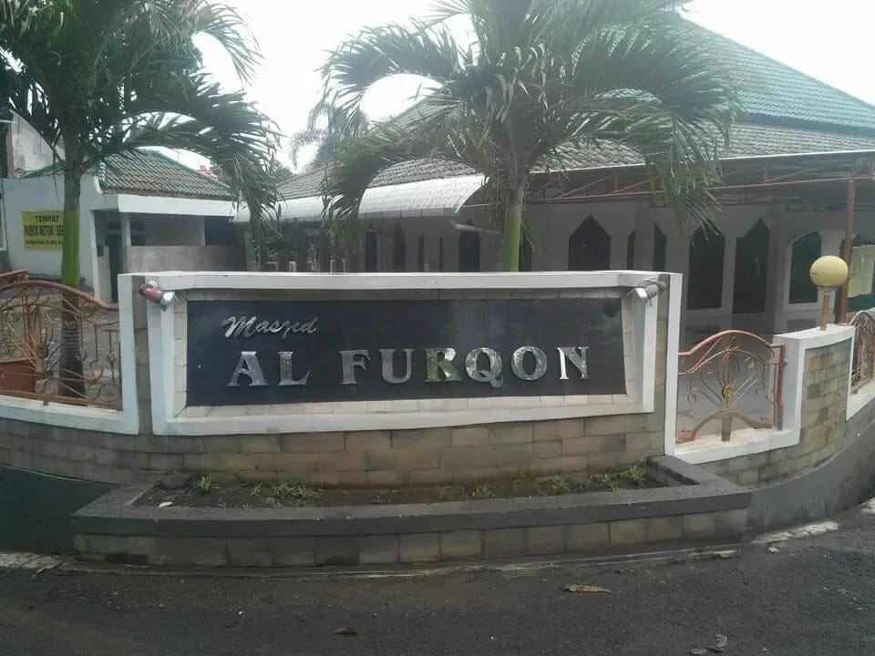 cuci karpet mesjid al furqon 03