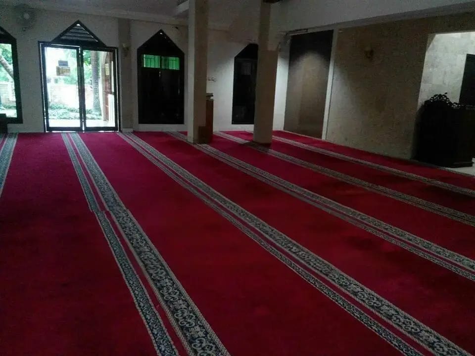 cuci karpet mesjid al furqon 05