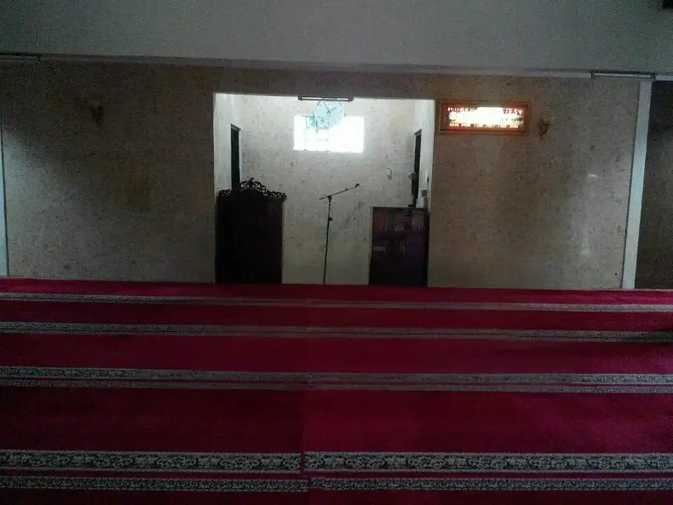 cuci karpet mesjid al furqon 07