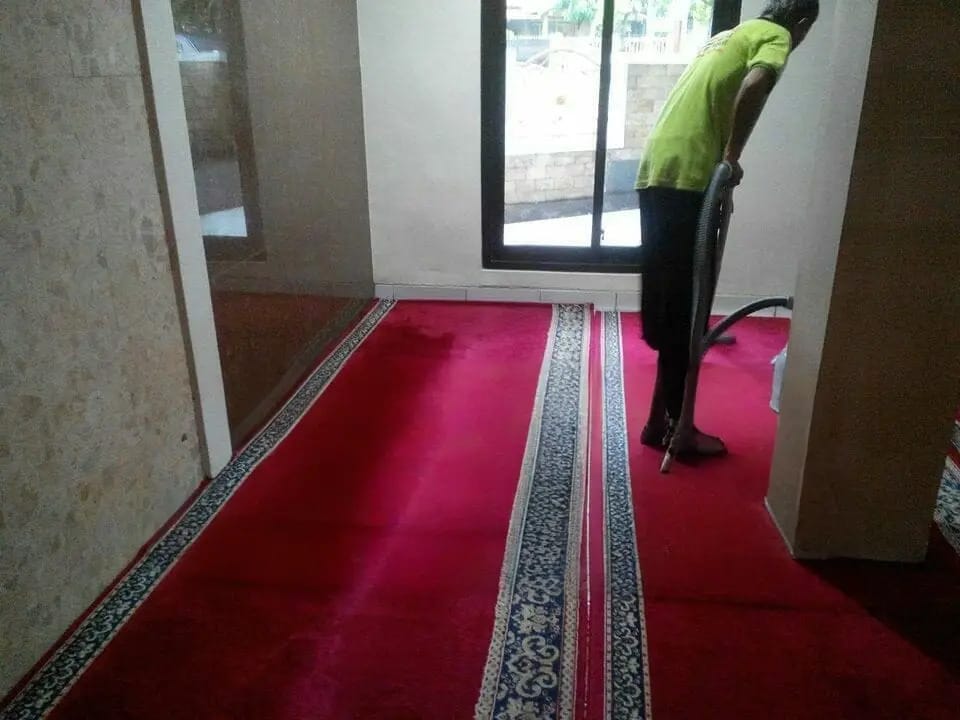 cuci karpet mesjid al furqon 09